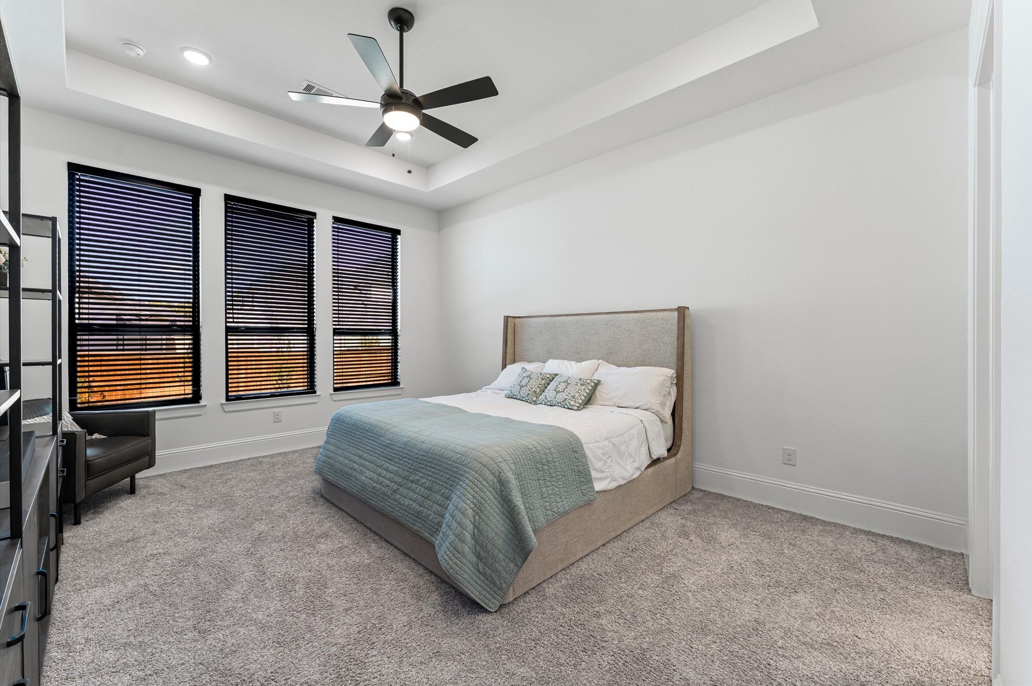 15470 Ringbill Way Magnolia, TX 77354 - Photo 19 of 50 a bedroom with a bed and a large window