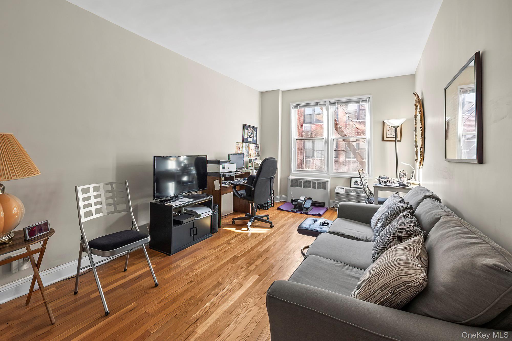 1015 Old Boston Post Road, Unit 2H Mamaroneck, NY 10543 - Photo 16 of 23 Bedroom