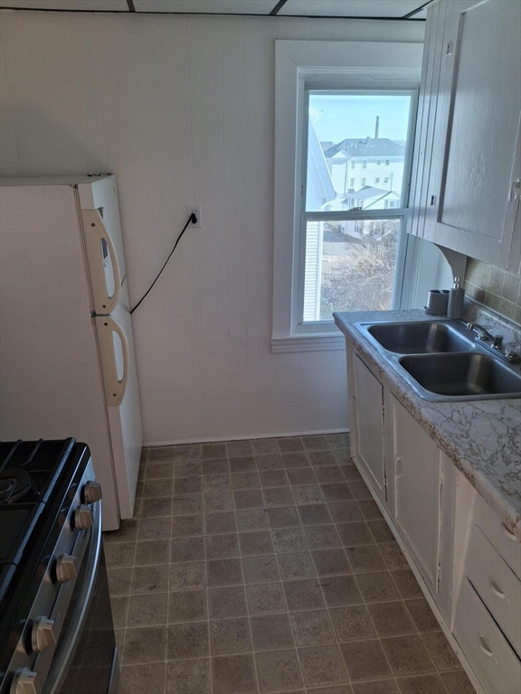 26 Clement Street Fall River, MA 02724 - Photo 7 of 8