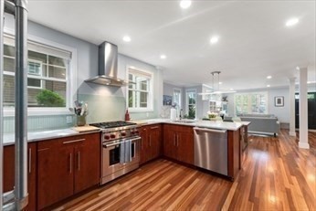 82 Summit Avenue, Unit 82 Brookline, MA 02446 - Photo 9 of 21