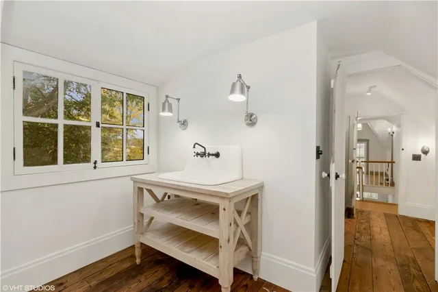 $649,000 | 39070 East E Highway, Nelson, MO 65347