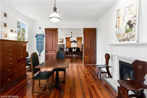 $595,000 | 39070 East E Highway, Nelson, MO 65347