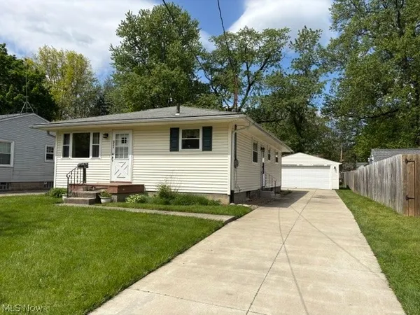 $131,000 | 852 Manitou Avenue, Akron, OH 44305