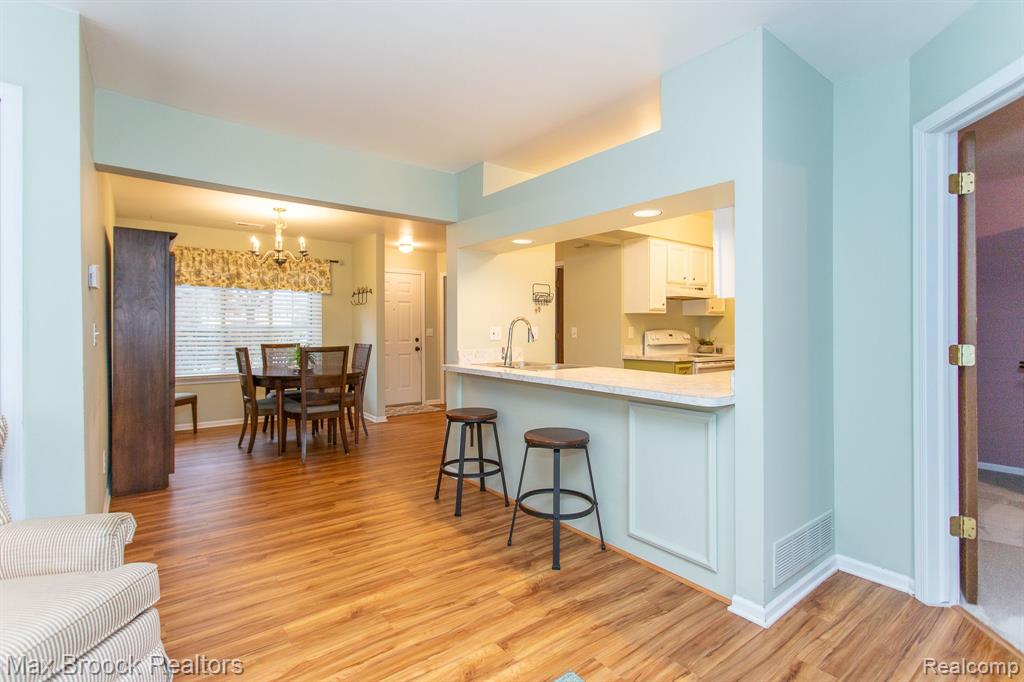 1501 Meadowside Drive Rochester Hills, MI 48307 - Photo 19 of 43