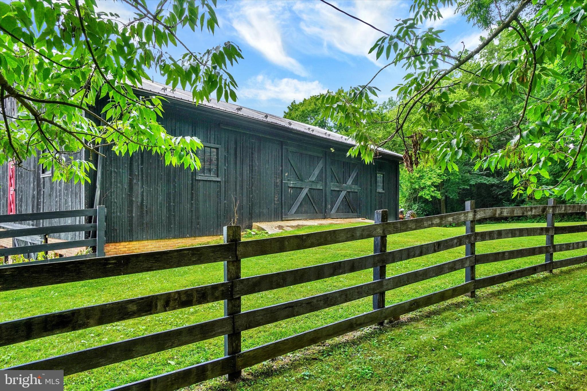 2432 Pine Grove Road York, PA 17403 - Photo 31 of 38
