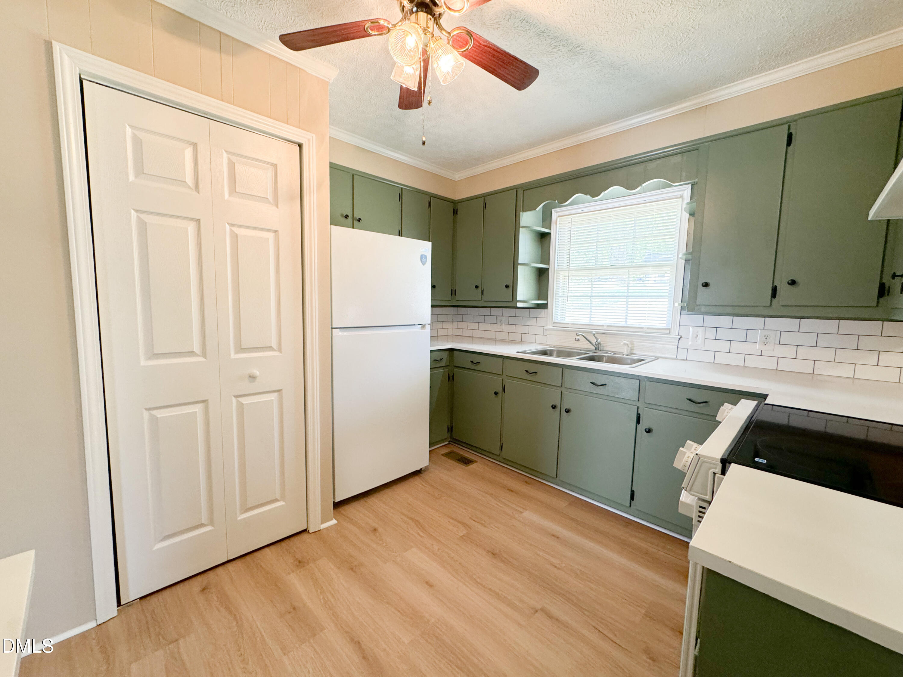 1201 Dover Street Roxboro, NC 27573 - Photo 6 of 21 D50699A3-67E4-47C6-A2AD-8EE07B98064C
