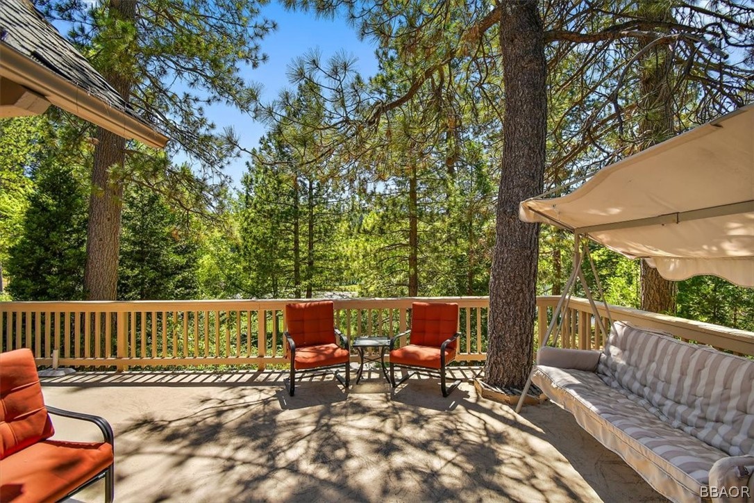 641 Golf Course Road Lake Arrowhead, CA 92352 - Photo 21 of 46 a view of chair in the roof deck