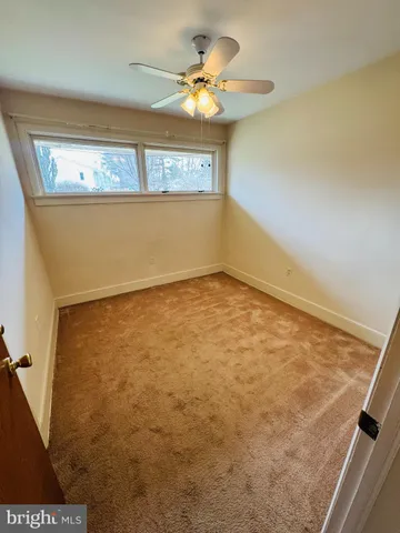 $2,995 | 221 South Maple Avenue, Purcellville, VA 20132