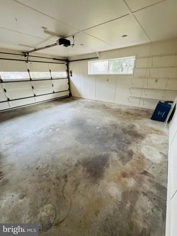 $2,995 | 221 South Maple Avenue, Purcellville, VA 20132