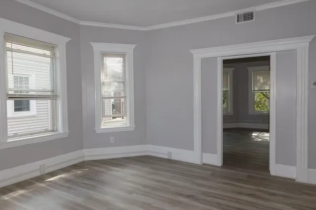 $2,950 | 285 Medford Street, Unit 2, Somerville, MA 02143