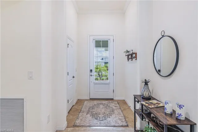 a view of a livingroom with furniture