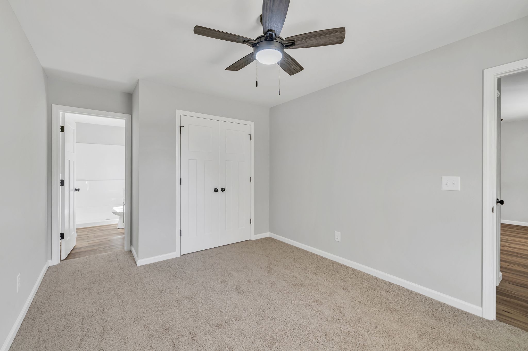 25 Glasner Lane Winchester, TN 37398 - Photo 19 of 32 wooden floor in an empty room