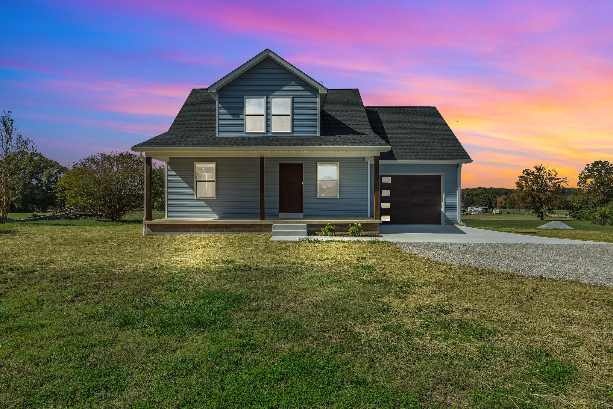25 Glasner Lane Winchester, TN 37398 - Photo 32 of 32 a front view of a house with yard