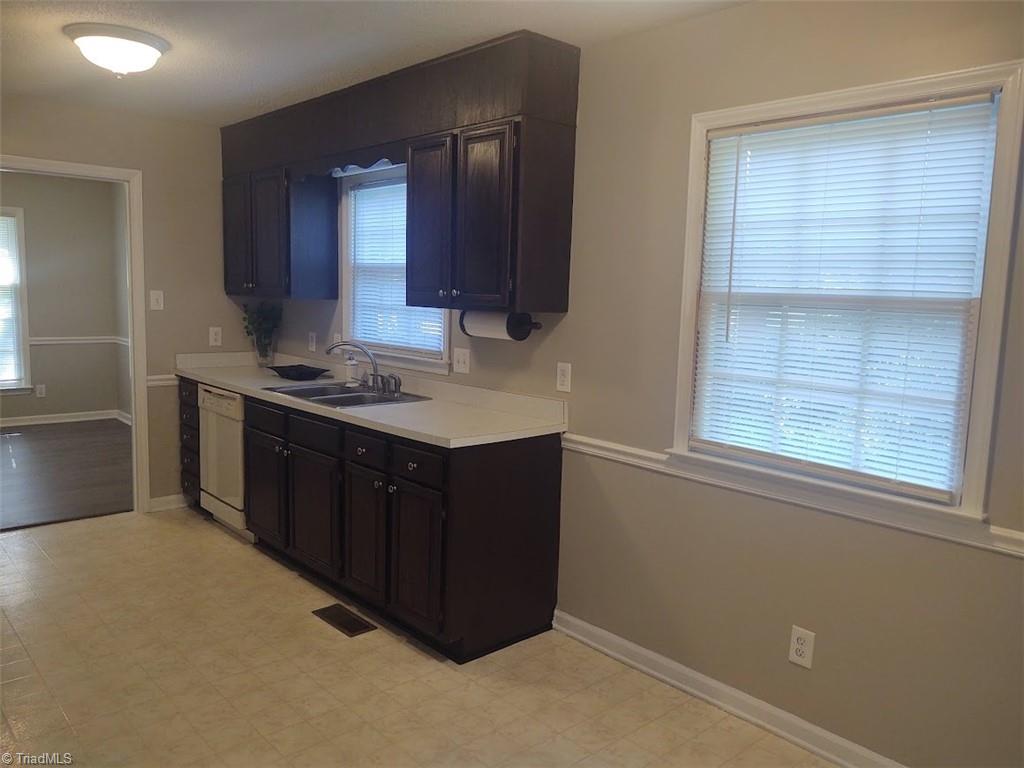 4804 Coltsfoot Road Greensboro, NC 27455 - Photo 9 of 45 Gallery Image 9