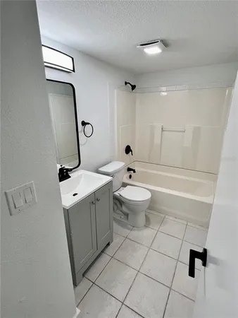 $1,450 | 146 Boundary Boulevard, Unit B101, Rotonda West, FL 33947
