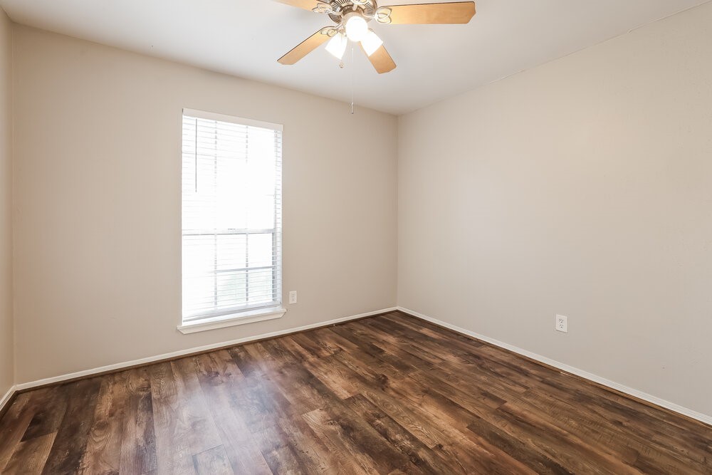 22415 Millgate Drive Spring, TX 77373 - Photo 13 of 16 Gallery Image 13