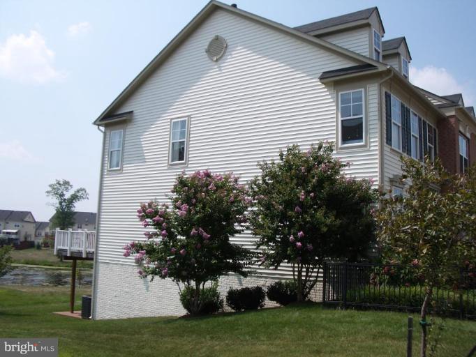 9009 Ribbon Falls Loop Bristow, VA 20136 - Photo 27 of 28 Exterior #3