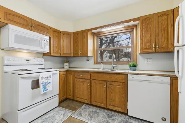 $164,900 | 630 Mowbray Street, Stewart, MN 55385