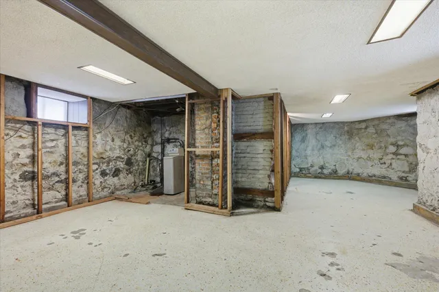 $164,900 | 630 Mowbray Street, Stewart, MN 55385