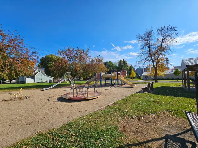 $164,900 | 630 Mowbray Street, Stewart, MN 55385