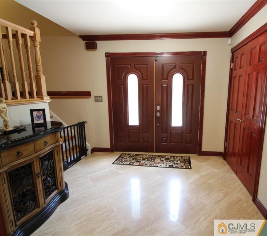 14 Nottingham Road Edison, NJ 08820 - Photo 3 of 19