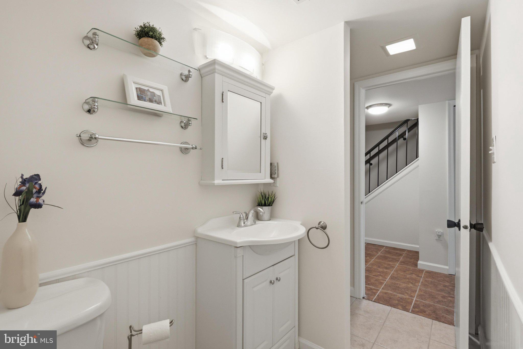 1651 Valencia Way Reston, VA 20190 - Photo 33 of 66 Full bathroom on lower level with stand-up shower