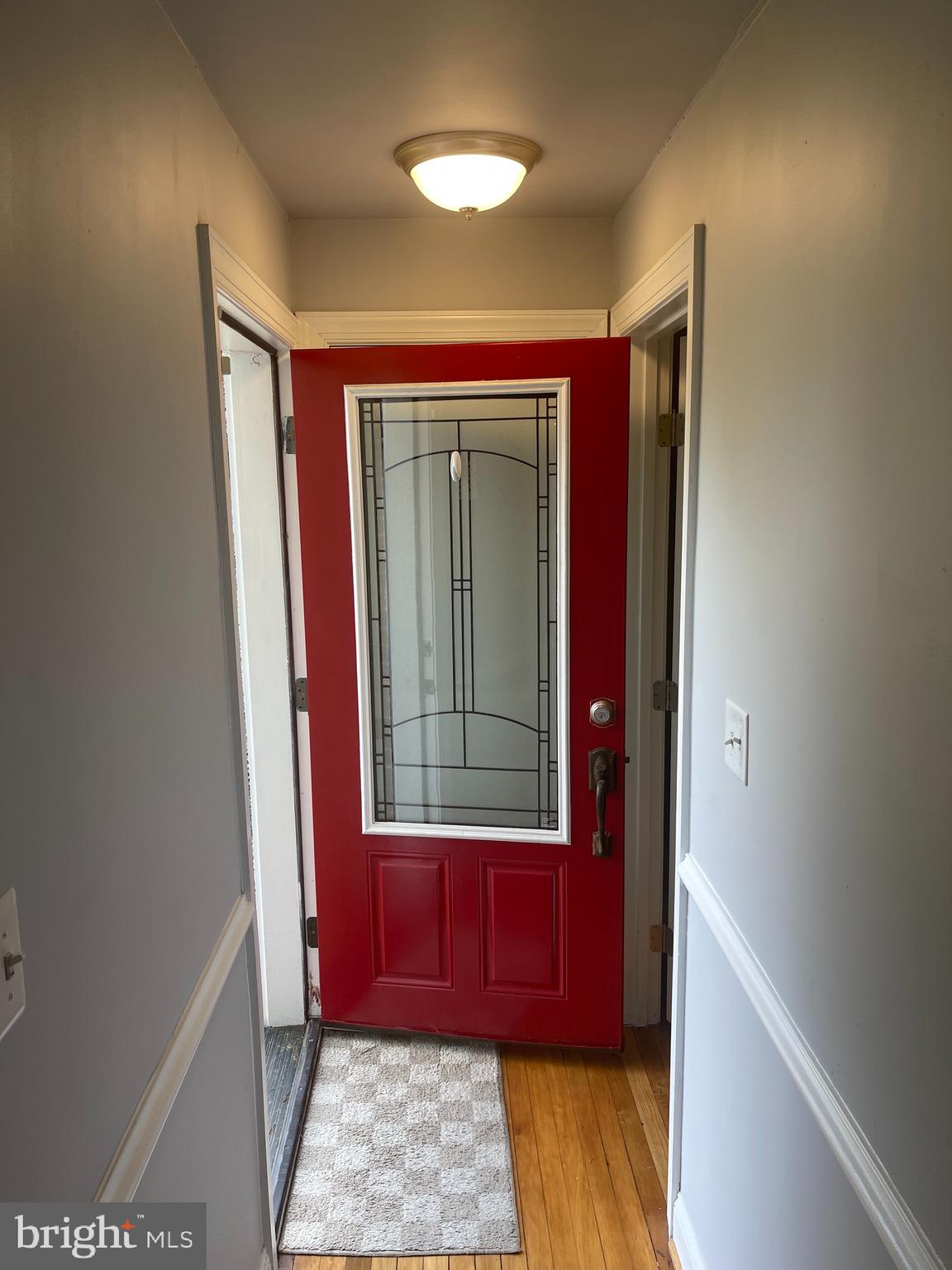 6303 Woodley Road Clinton, MD 20735 - Photo 3 of 31