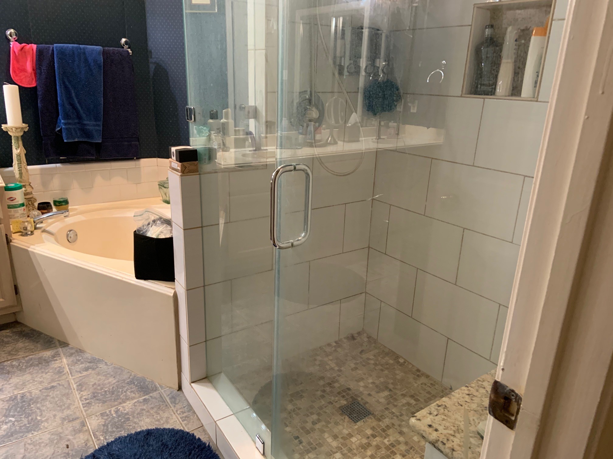 8418 Westnut Lane Houston, TX 77040 - Photo 9 of 13 a bathroom with a bathtub and shower