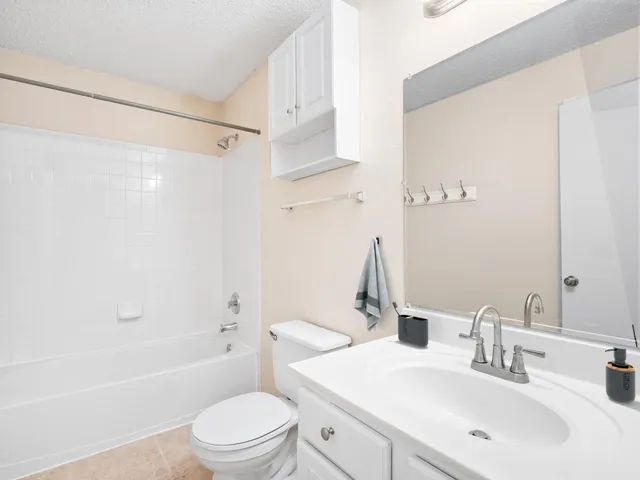 $399,000 | 2727 High Point Drive, Round Rock, TX 78664