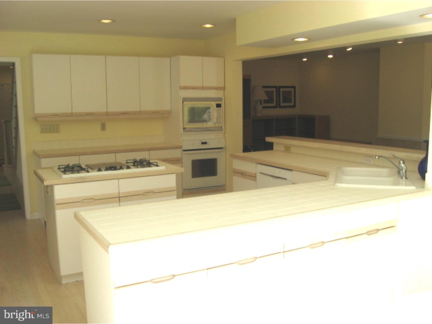 447 Waynesbrooke Road Berwyn, PA 19312 - Photo 6 of 24