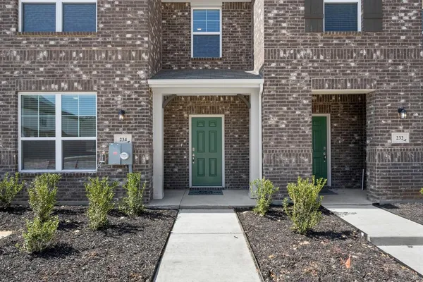 $314,990 | 234 Wagon Spoke Way, Unit 17, Fort Worth, TX 76120