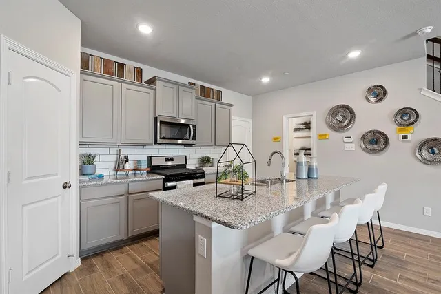 $314,990 | 234 Wagon Spoke Way, Unit 17, Fort Worth, TX 76120