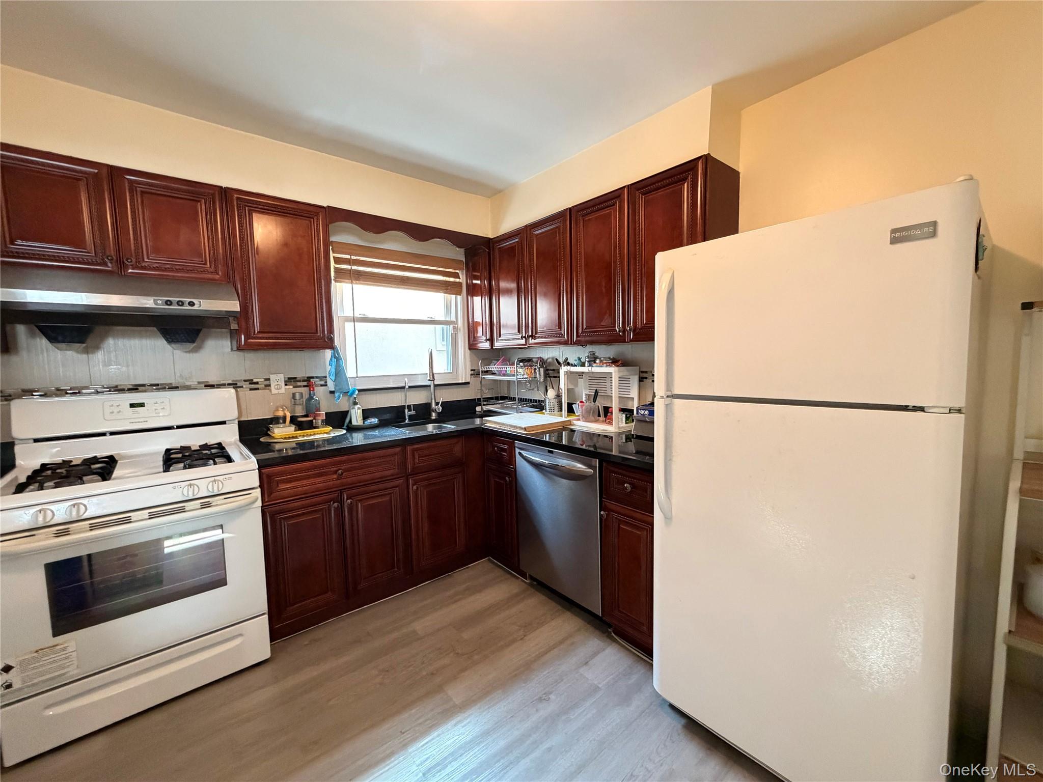 157-39 20th Road Queens, NY 11357 - Photo 5 of 13
