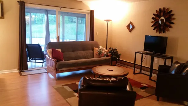 $177,000 | 315 Park Lake Boulevard, Unit 302, Detroit Lakes, MN 56501