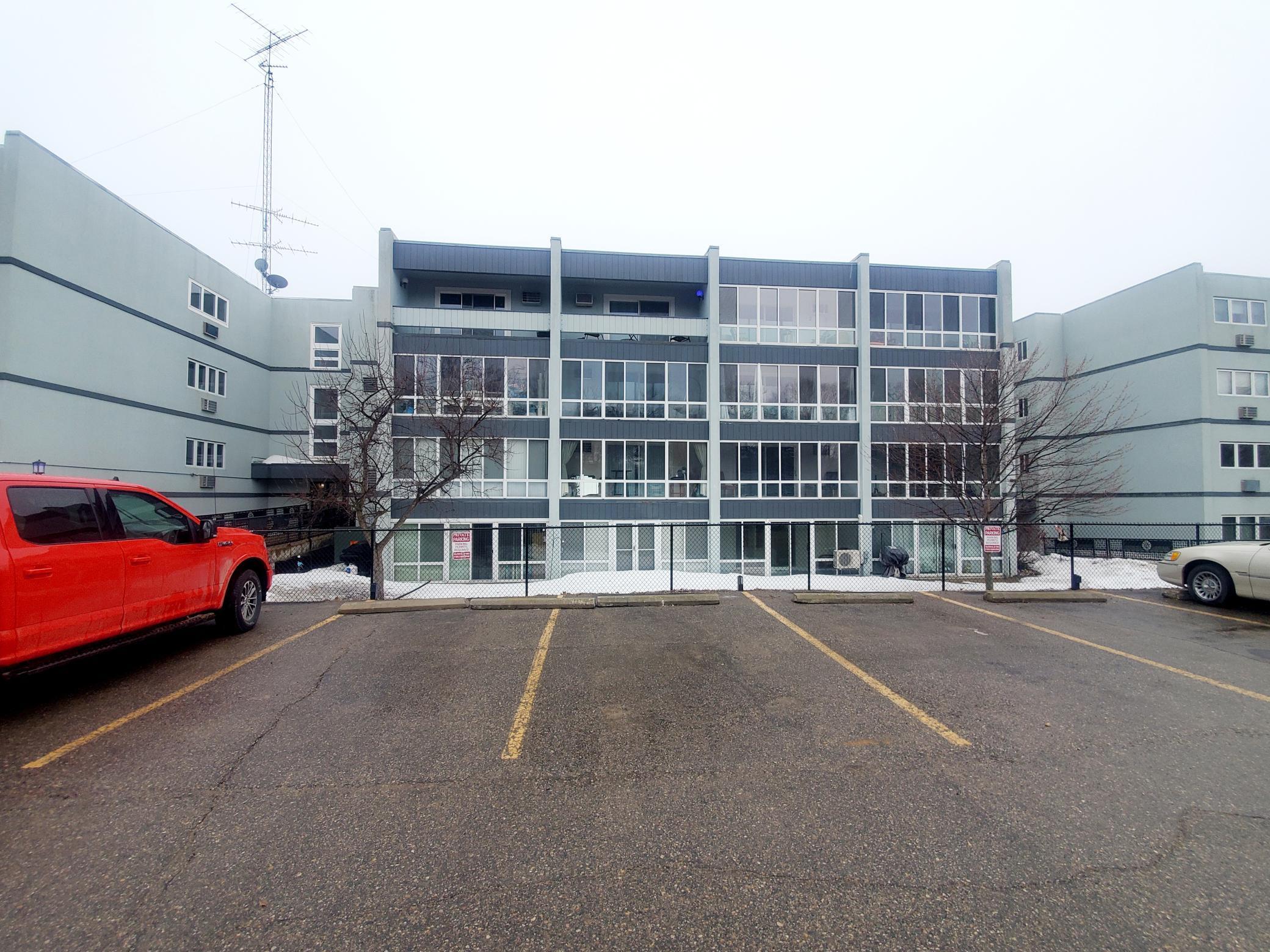 315 Park Lake Boulevard, Unit 302 Detroit Lakes, MN 56501 - Photo 10 of 16