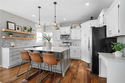 $489,000 | 25189 West 150th Terrace, Olathe, KS 66061