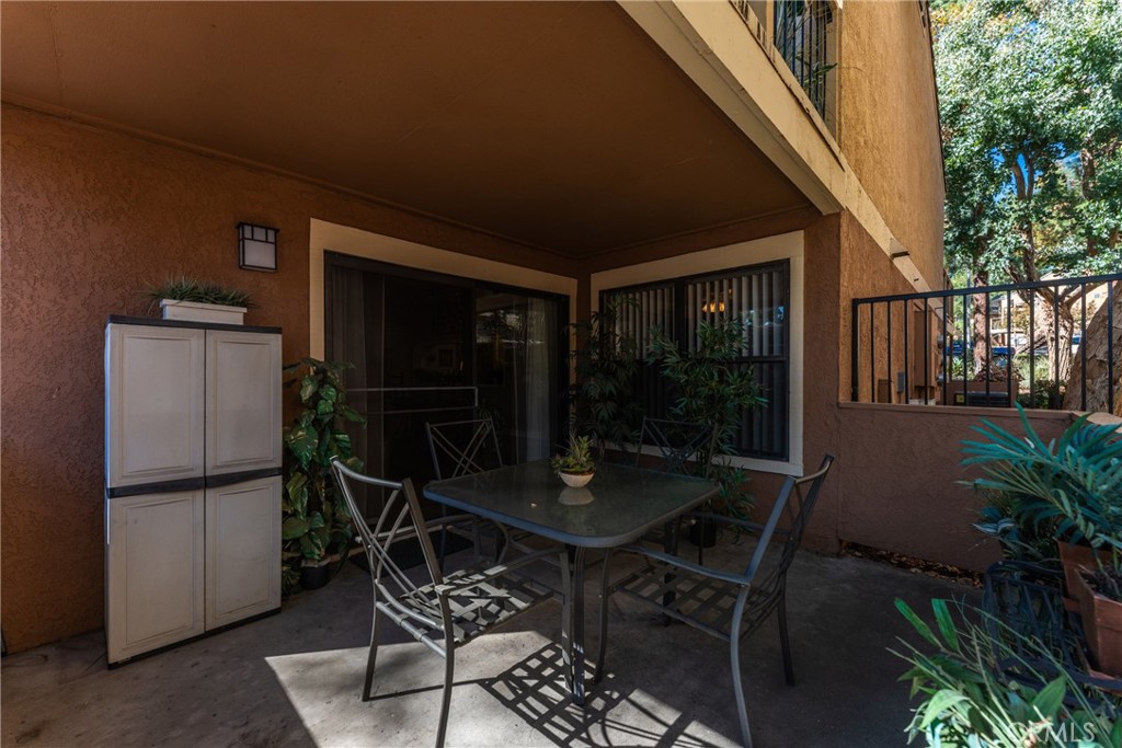 10655 Lemon Avenue Rancho Cucamonga, CA 91737 - Photo 21 of 32 a view of a outdoor seating area