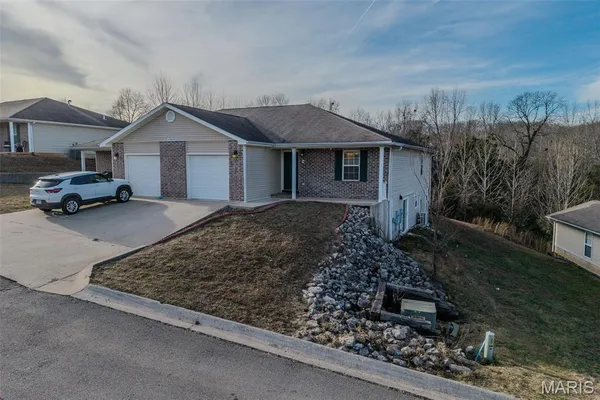 $234,900 | 20955A Homer Road, Unit B, St. Robert, MO 65584