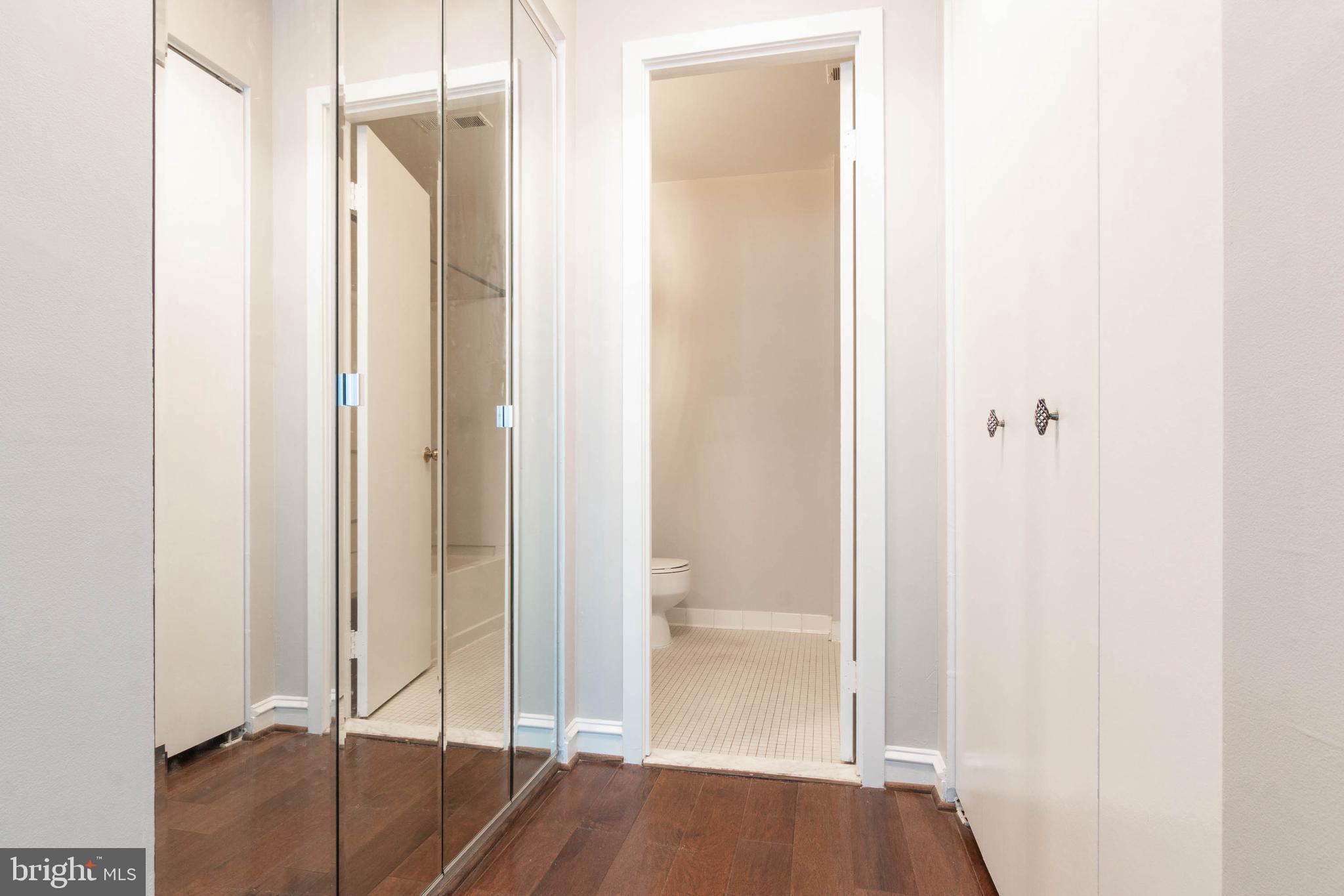 16 Andrew Place, Unit R122 Baltimore, MD 21201 - Photo 20 of 30 Nice closet space in Master BR