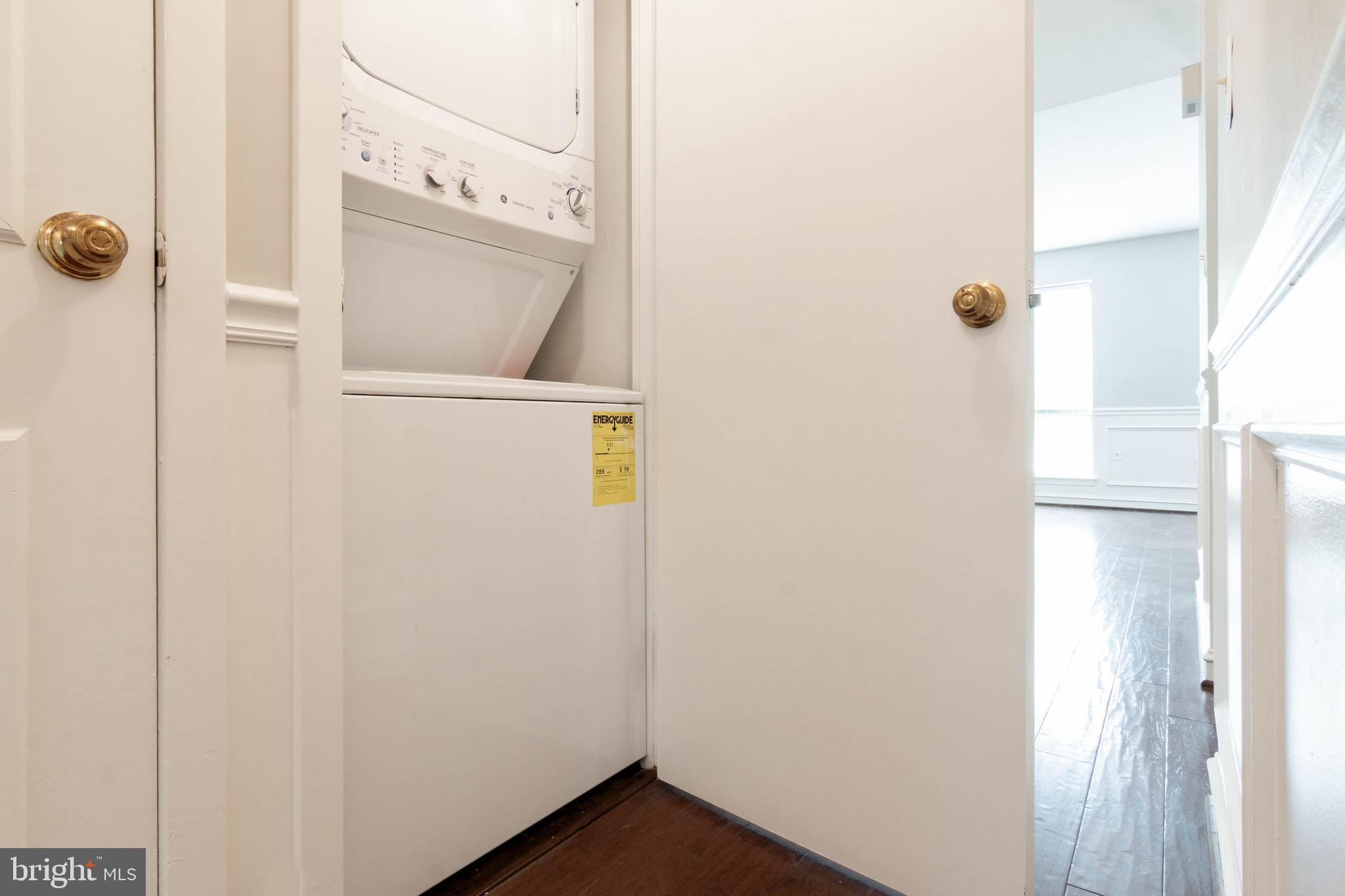 16 Andrew Place, Unit R122 Baltimore, MD 21201 - Photo 26 of 30 Laundry - Full Size stackable