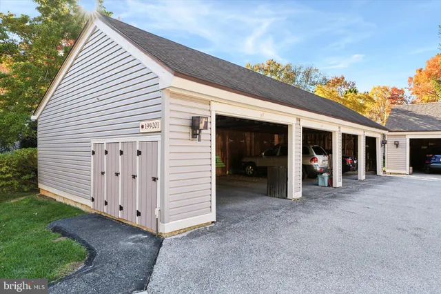 a view of a house with porch