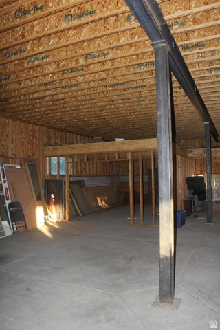 2498 West Silverado Ridge Alton, UT 84710 - Photo 43 of 51 Miscellaneous room with lofted ceiling