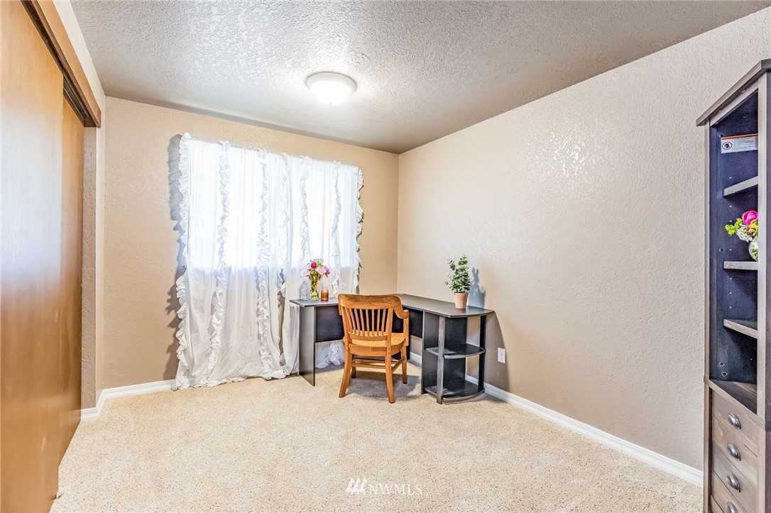 11614 Trombley Road Snohomish, WA 98290 - Photo 22 of 36