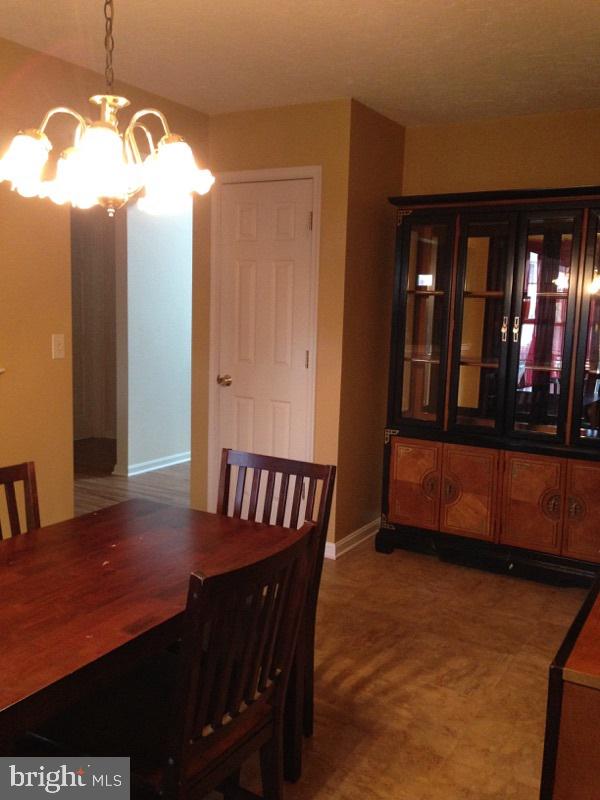 148 Meadow Road York, PA 17406 - Photo 3 of 22 Gallery Image 3