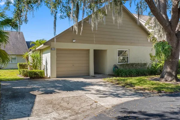 $299,000 | 3438 Veronica Court, Unit 27, Clearwater, FL 33761