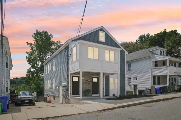 $1,155,000 | 32 Larch Street, Unit 32, Boston, MA 02135