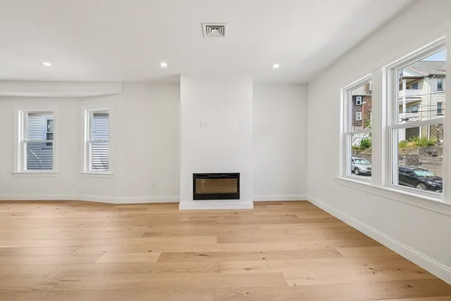 $1,170,000 | 32 Larch Street, Unit 32, Boston, MA 02135