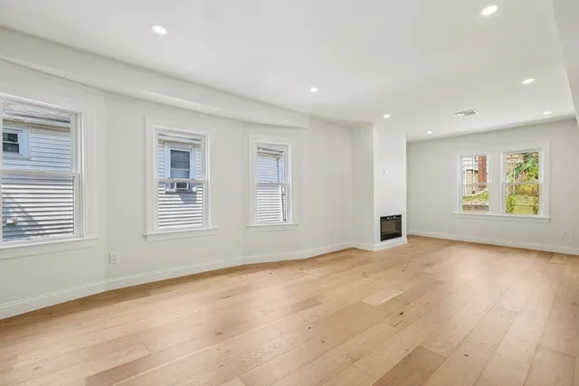 $1,170,000 | 32 Larch Street, Unit 32, Boston, MA 02135