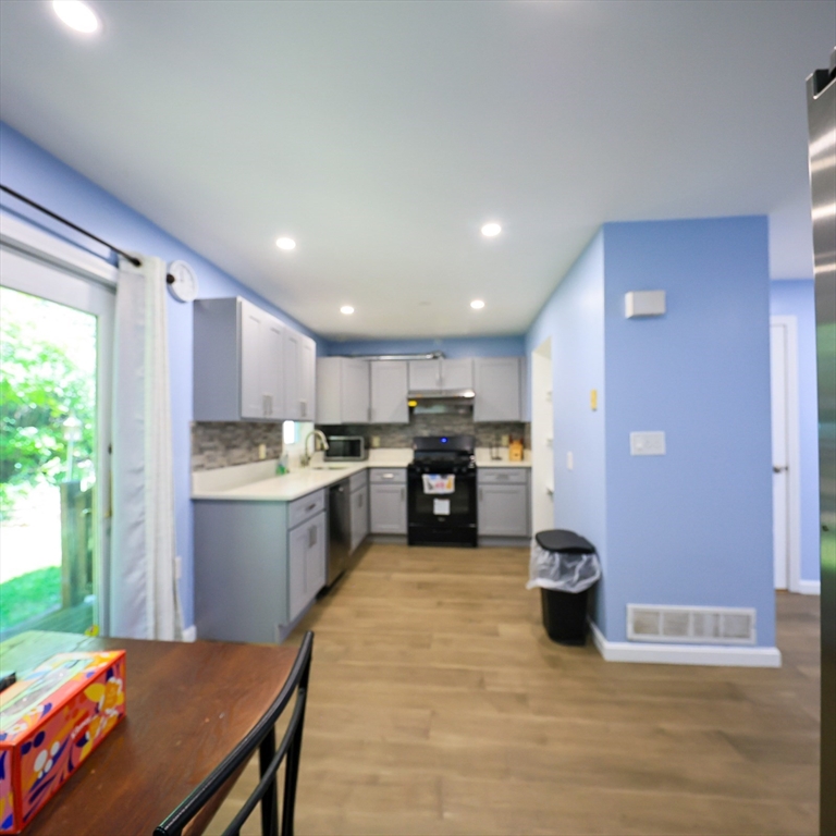 34 Farmland Road, Unit A Lowell, MA 01850 - Photo 14 of 32