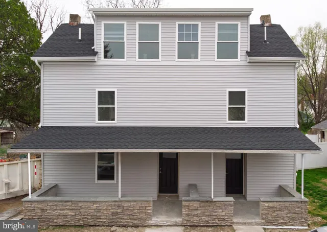 $3,300 | 518 East Avenue, Glenside, PA 19038